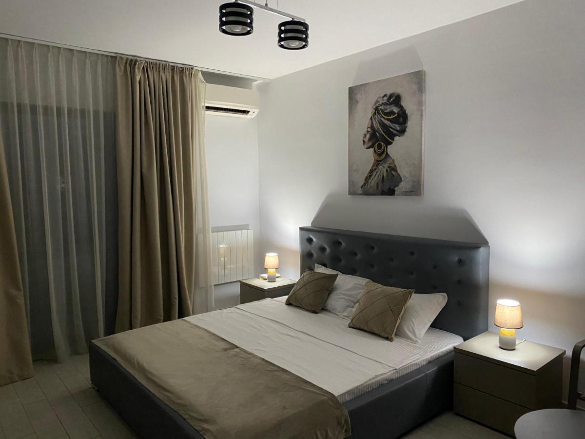 De Silva Studio Adia 4 Mamaia Eksteriør billede
