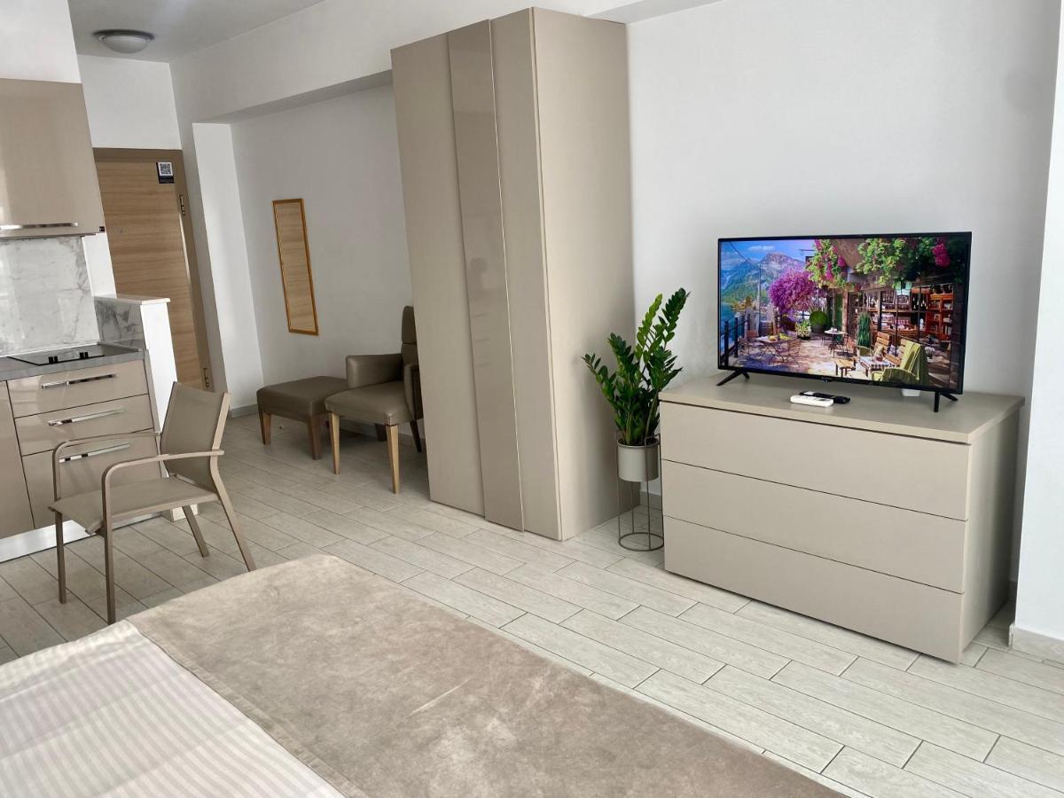 De Silva Studio Adia 4 Mamaia Eksteriør billede